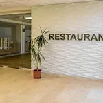куин нели парк 4*