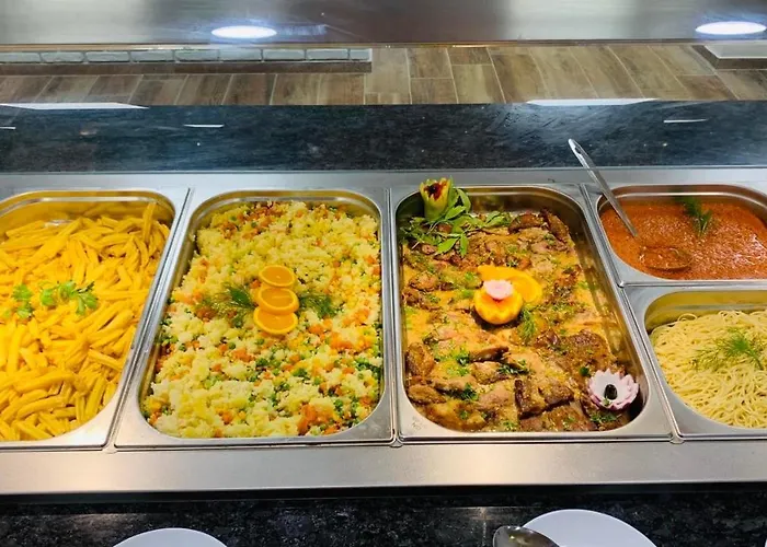 فندق Queen Nelly Park 4*