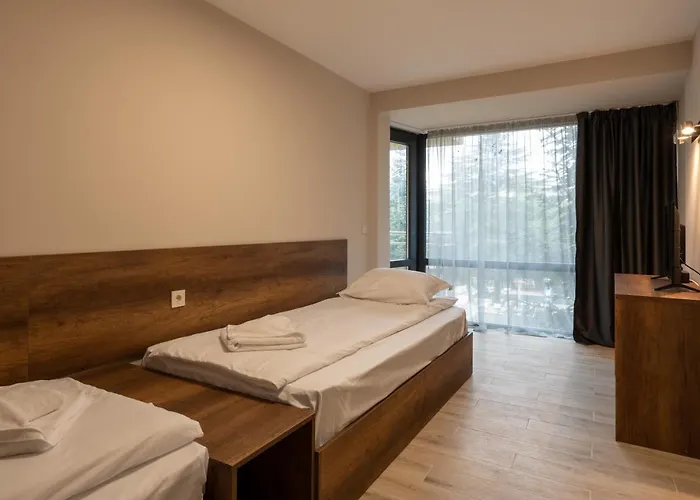 Queen Nelly Park Hotel 4*