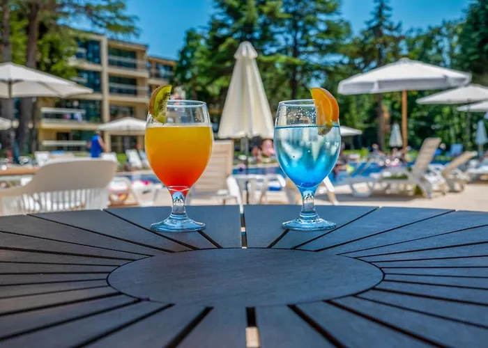 Queen Nelly Park كيتن