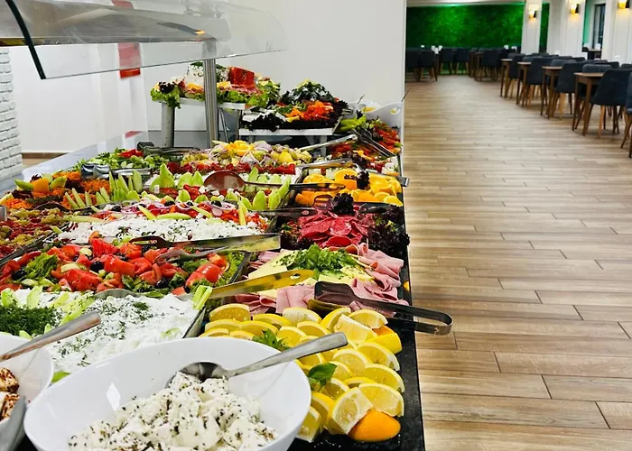 فندق Queen Nelly Park 4*