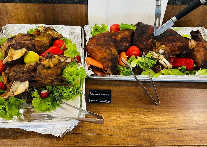 Queen Nelly Park فندق 4*