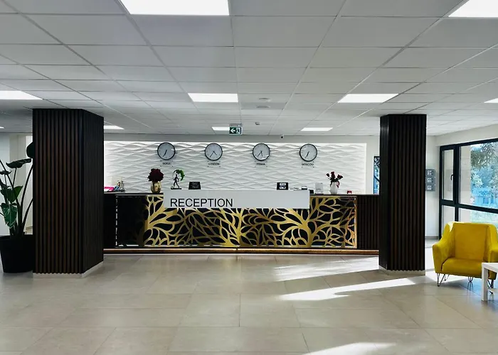 Queen Nelly Park 4* كيتن